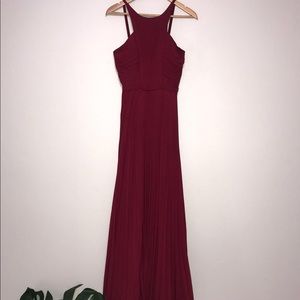 Tulle & Chantilly halter wine pleaded dress